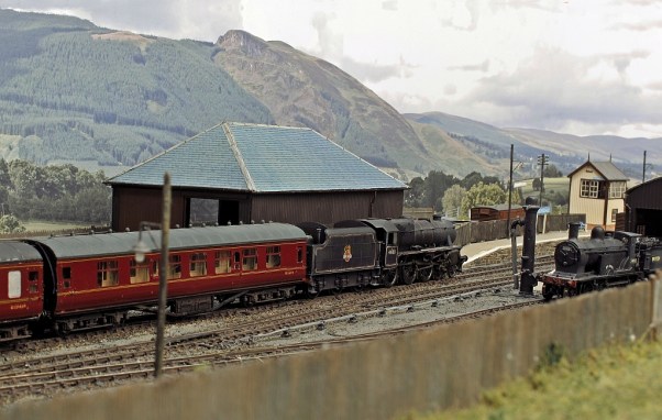 Richard Helmsdale Black 5